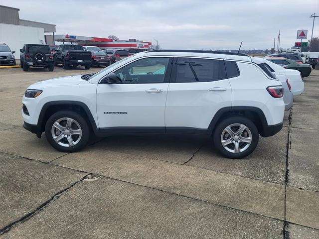 2024 Jeep Compass COMPASS LATITUDE 4X4