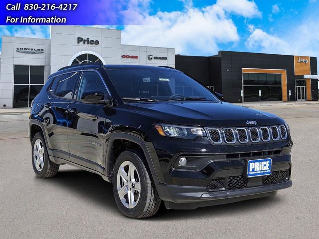 2024 Jeep Compass COMPASS LATITUDE 4X4