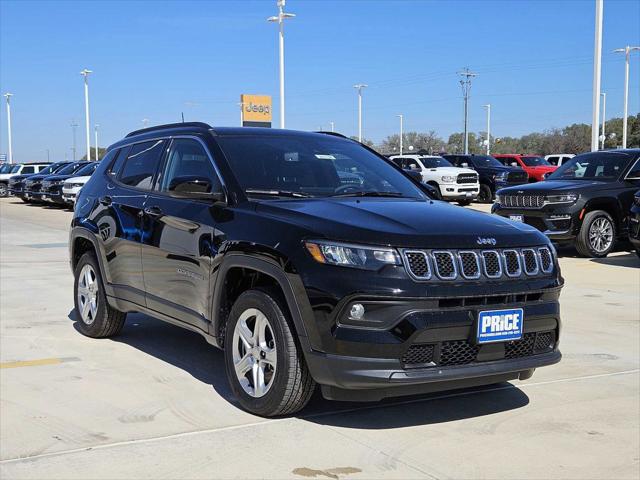 2024 Jeep Compass COMPASS LATITUDE 4X4