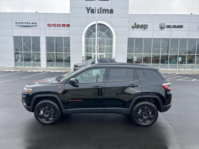 2024 Jeep Compass COMPASS TRAILHAWK 4X4