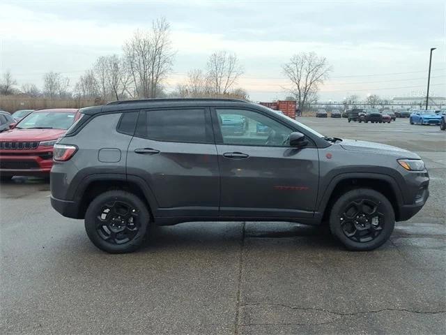 2024 Jeep Compass COMPASS TRAILHAWK 4X4