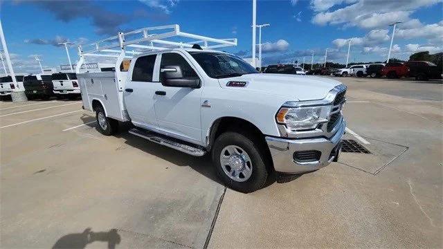 2024 RAM Ram 3500 RAM 3500 TRADESMAN CREW CAB 4X4 8 BOX