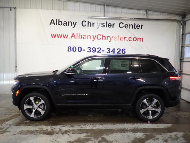 2022 Jeep Grand Cherokee 4xe Limited 4x4 2022 Jeep Grand Cherokee 4xe Limited 4x4