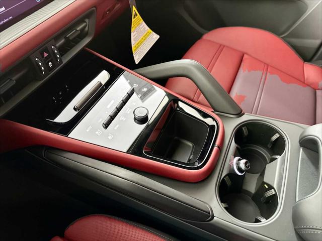 2024 Porsche Cayenne AWD