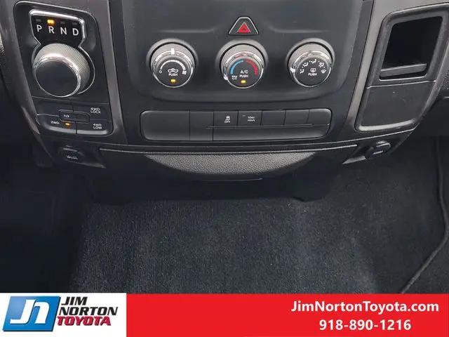 2021 Ram 1500 SLT Crew Cab 4x4 5'7" Box