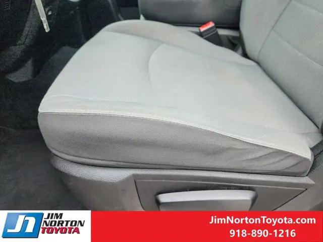 2021 Ram 1500 SLT Crew Cab 4x4 5'7" Box