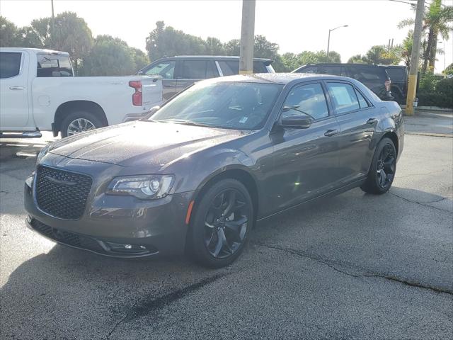 2022 Chrysler 300 300 S