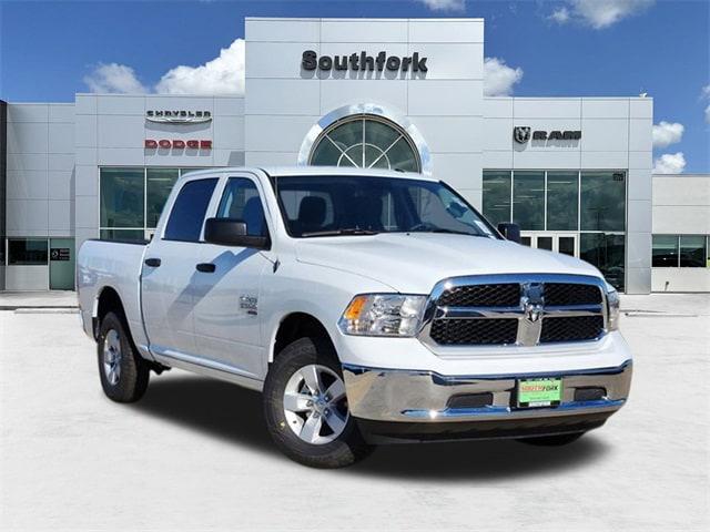 2023 RAM Ram 1500 Classic RAM 1500 CLASSIC TRADESMAN CREW CAB 4X4 57 BOX