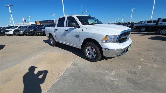 2023 RAM Ram 1500 Classic RAM 1500 CLASSIC TRADESMAN CREW CAB 4X4 57 BOX