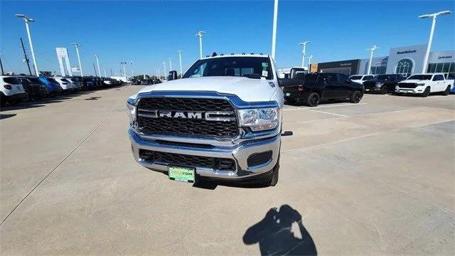 2024 RAM Ram 3500 RAM 3500 TRADESMAN CREW CAB 4X4 8 BOX