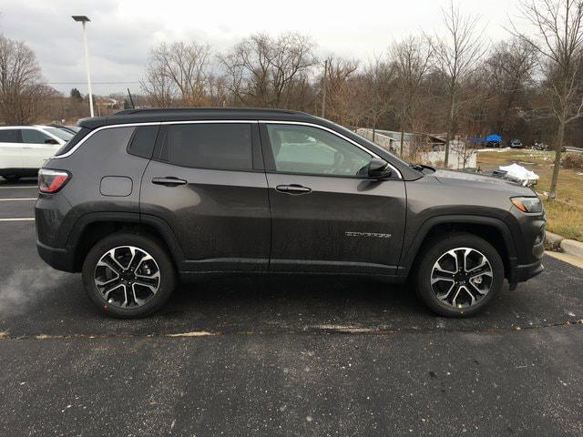 2024 Jeep Compass COMPASS LIMITED 4X4