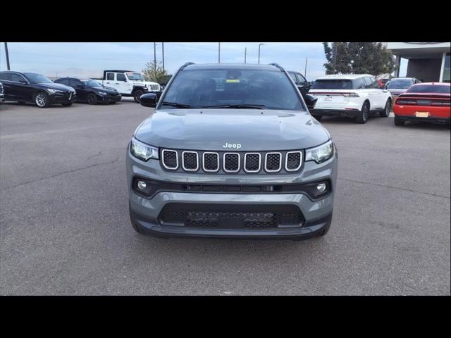 2024 Jeep Compass COMPASS LATITUDE LUX 4X4