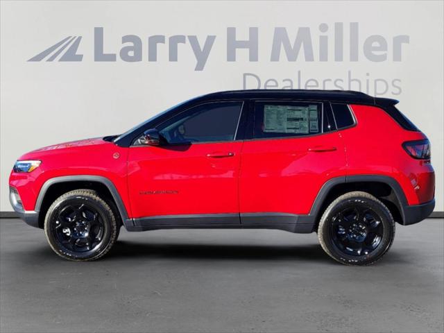 2024 Jeep Compass COMPASS TRAILHAWK 4X4