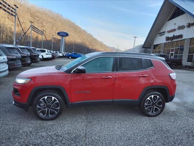 2024 Jeep Compass COMPASS LIMITED 4X4