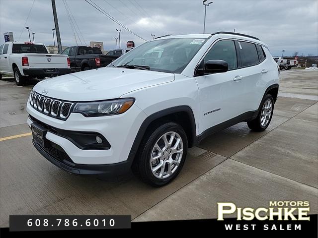 2024 Jeep Compass COMPASS LATITUDE LUX 4X4