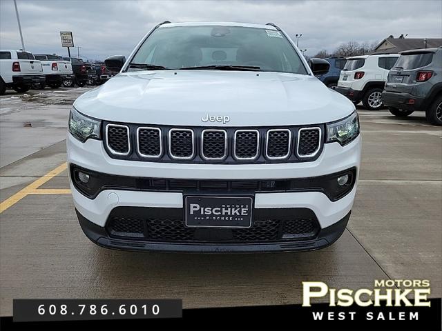 2024 Jeep Compass COMPASS LATITUDE LUX 4X4