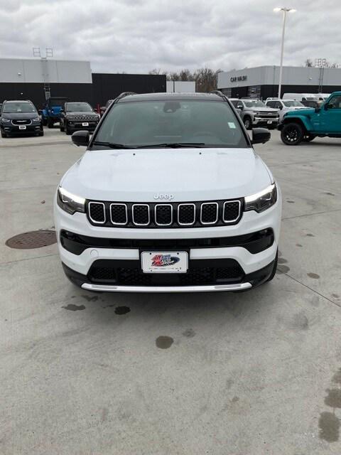 2024 Jeep Compass COMPASS LIMITED 4X4