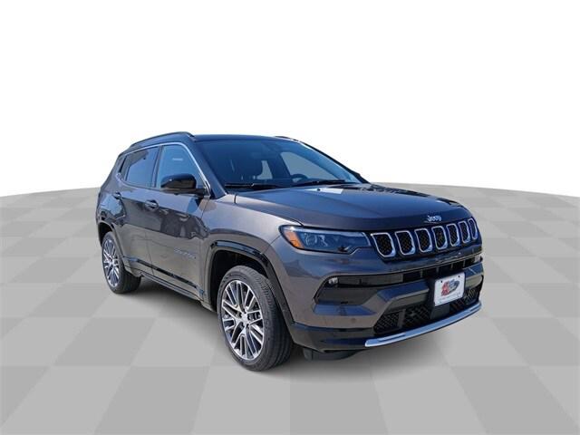 2024 Jeep Compass COMPASS LIMITED 4X4