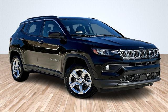 2024 Jeep Compass COMPASS LATITUDE 4X4