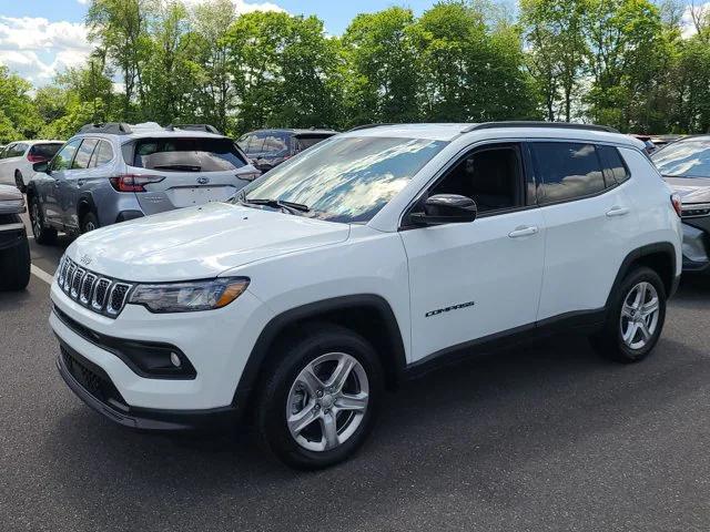 2024 Jeep Compass COMPASS LATITUDE 4X4