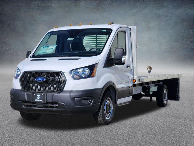 2023 Ford Transit Chassis Base