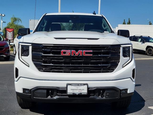 2023 GMC Sierra 1500 4WD Crew Cab Short Box Elevation with 3SB 17