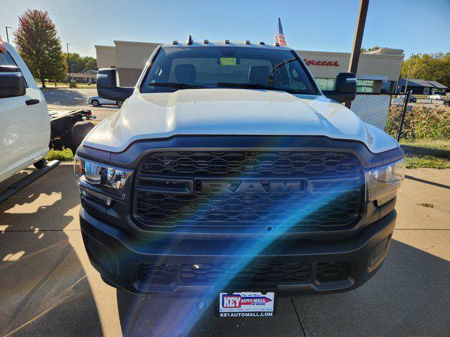 2024 RAM Ram 3500 Chassis Cab RAM 3500 TRADESMAN CHASSIS REGULAR CAB 4X4 60 CA