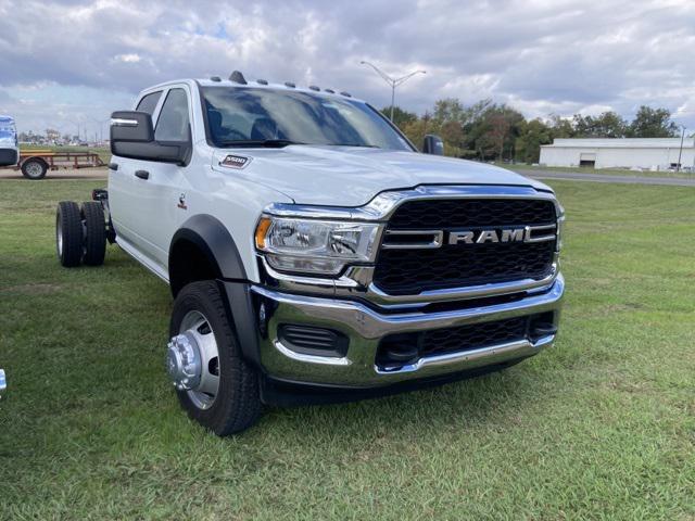 2024 RAM Ram 5500 Chassis Cab RAM 5500 TRADESMAN CHASSIS CREW CAB 4X4 84 CA