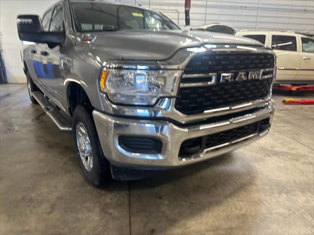 2024 RAM Ram 3500 RAM 3500 TRADESMAN CREW CAB 4X4 8 BOX