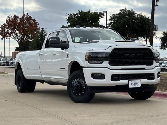 2024 RAM Ram 3500 RAM 3500 LIMITED CREW CAB 4X4 8 BOX