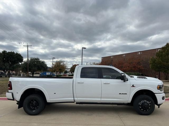 2024 RAM Ram 3500 RAM 3500 LIMITED CREW CAB 4X4 8 BOX