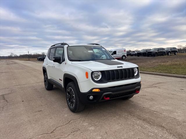 2023 Jeep Renegade RENEGADE TRAILHAWK 4X4