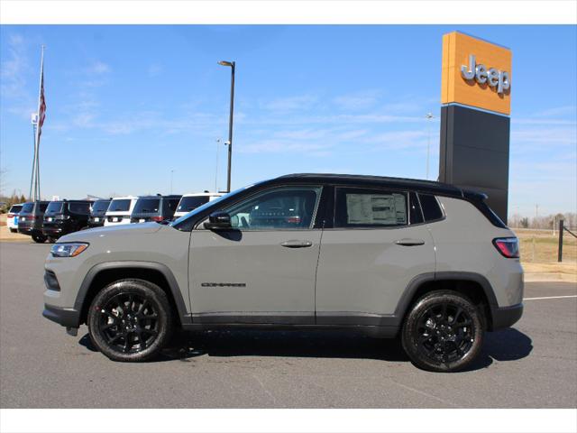 2024 Jeep Compass COMPASS LATITUDE 4X4