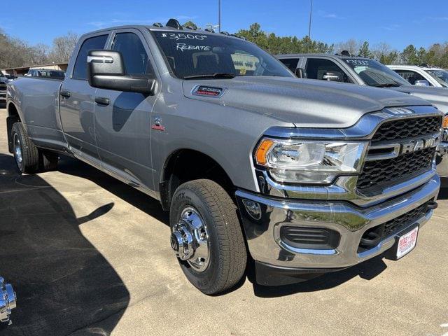 2024 RAM Ram 3500 RAM 3500 TRADESMAN CREW CAB 4X4 8 BOX