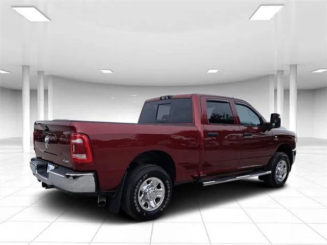 2024 RAM Ram 3500 RAM 3500 TRADESMAN CREW CAB 4X4 64 BOX