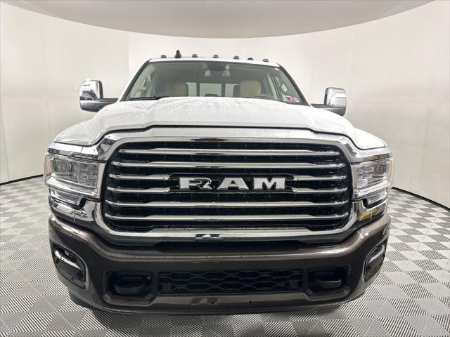 2024 RAM Ram 3500 RAM 3500 LIMITED LONGHORN CREW CAB 4X4 8 BOX