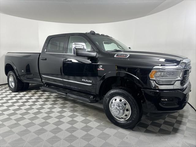 2024 RAM Ram 3500 RAM 3500 LIMITED CREW CAB 4X4 8 BOX