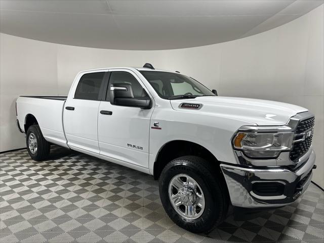 2024 RAM Ram 3500 RAM 3500 BIG HORN CREW CAB 4X4 8 BOX