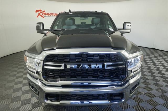 2024 RAM Ram 3500 Chassis Cab RAM 3500 TRADESMAN CREW CAB CHASSIS 4X4 60 CA