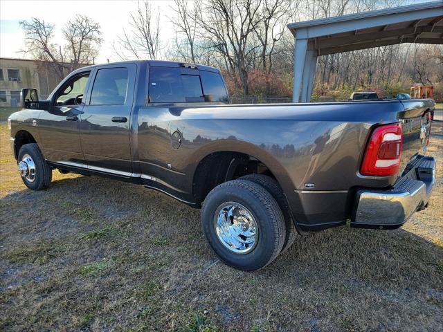 2024 RAM Ram 3500 RAM 3500 TRADESMAN CREW CAB 4X4 8 BOX