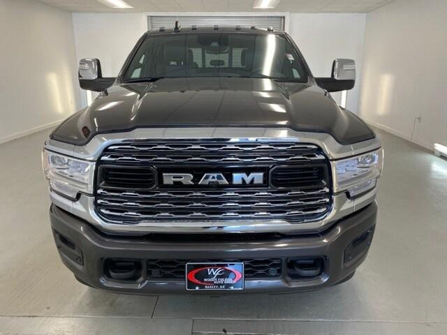 2024 RAM Ram 3500 RAM 3500 LIMITED CREW CAB 4X4 8 BOX