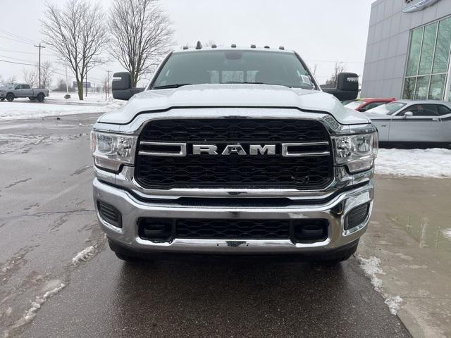2024 RAM Ram 3500 RAM 3500 TRADESMAN CREW CAB 4X4 64 BOX 2024 RAM Ram 3500 RAM 3500 TRADESMAN CREW CAB 4X4 64 BOX