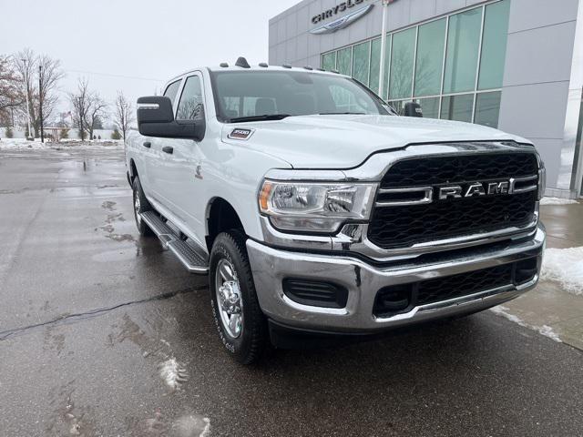 2024 RAM Ram 3500 RAM 3500 TRADESMAN CREW CAB 4X4 64 BOX 2024 RAM Ram 3500 RAM 3500 TRADESMAN CREW CAB 4X4 64 BOX