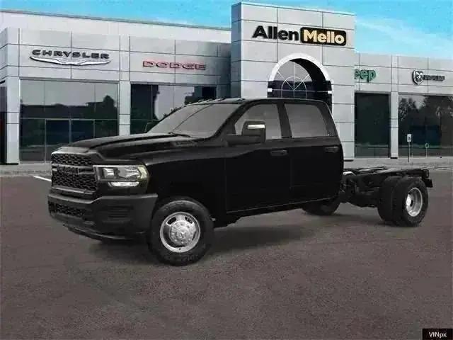 2024 RAM Ram 3500 Chassis Cab RAM 3500 TRADESMAN CREW CAB CHASSIS 4X4 60 CA