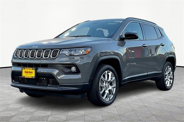 2024 Jeep Compass COMPASS LATITUDE LUX 4X4