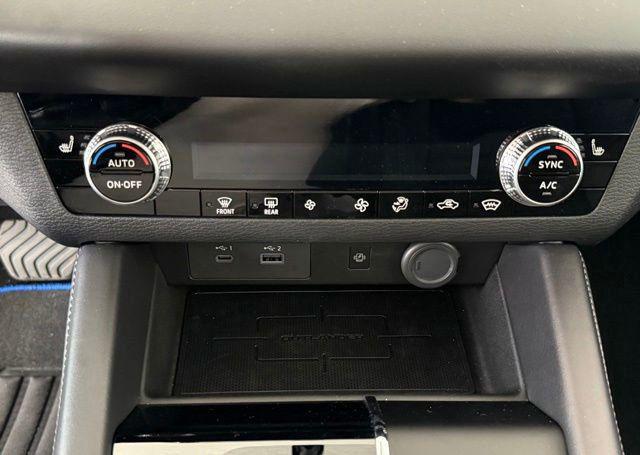 2024 Mitsubishi Outlander PHEV SE S-AWC