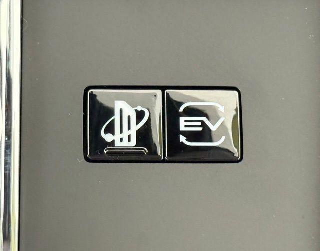 2024 Mitsubishi Outlander PHEV SE S-AWC