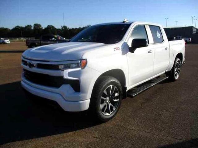 2023 Chevrolet Silverado 1500 4WD Crew Cab Short Bed RST