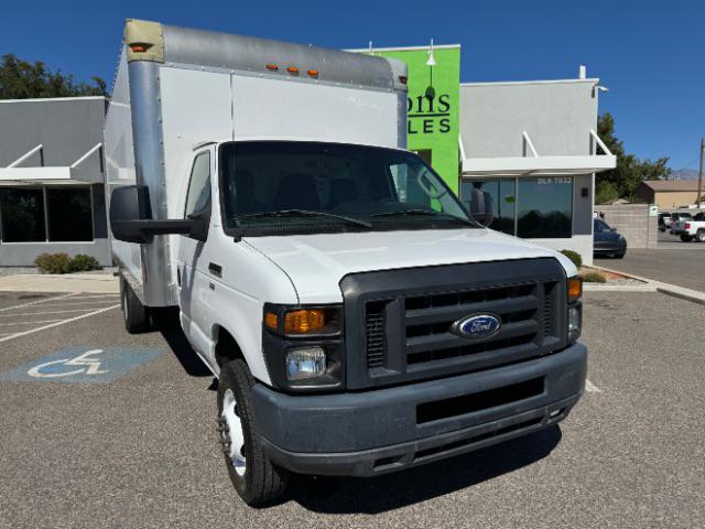 2015 Ford E-350 Cutaway E-350 Super Duty