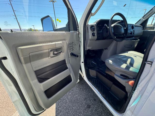 2015 Ford E-350 Cutaway E-350 Super Duty